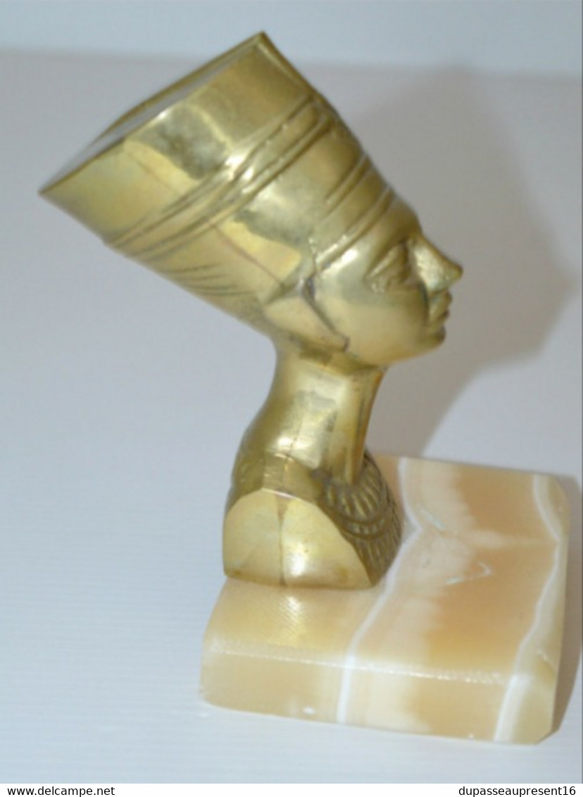 JOLIE STATUETTE BUSTE REINE NEFERTITI BRONZE Sur Plaque ONYX Collection VITRINE Déco - Arte Oriental