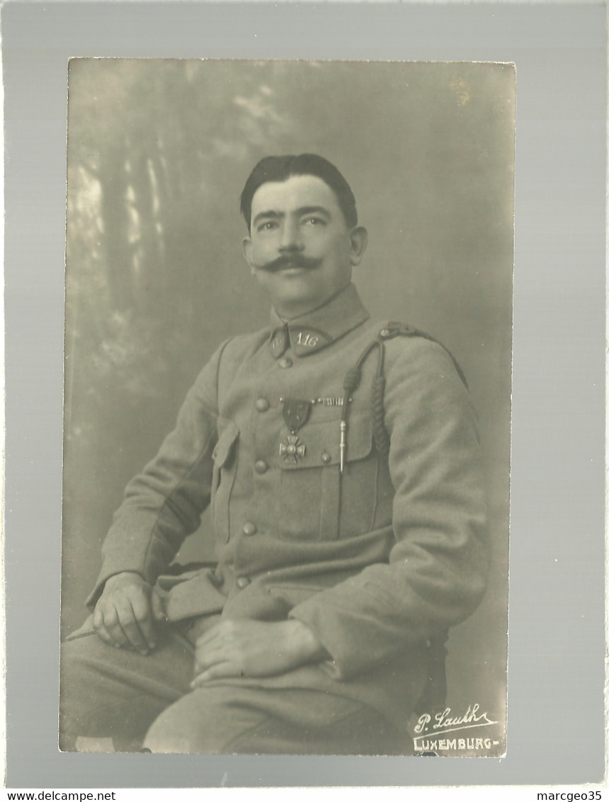 Carte Photo Un Militaire Avec Croix De Guerre 3 Citations 116 Sur Le Col Photo Lauth Luxemburg Mars 1919 ( 116e Vannes?) - Regiments