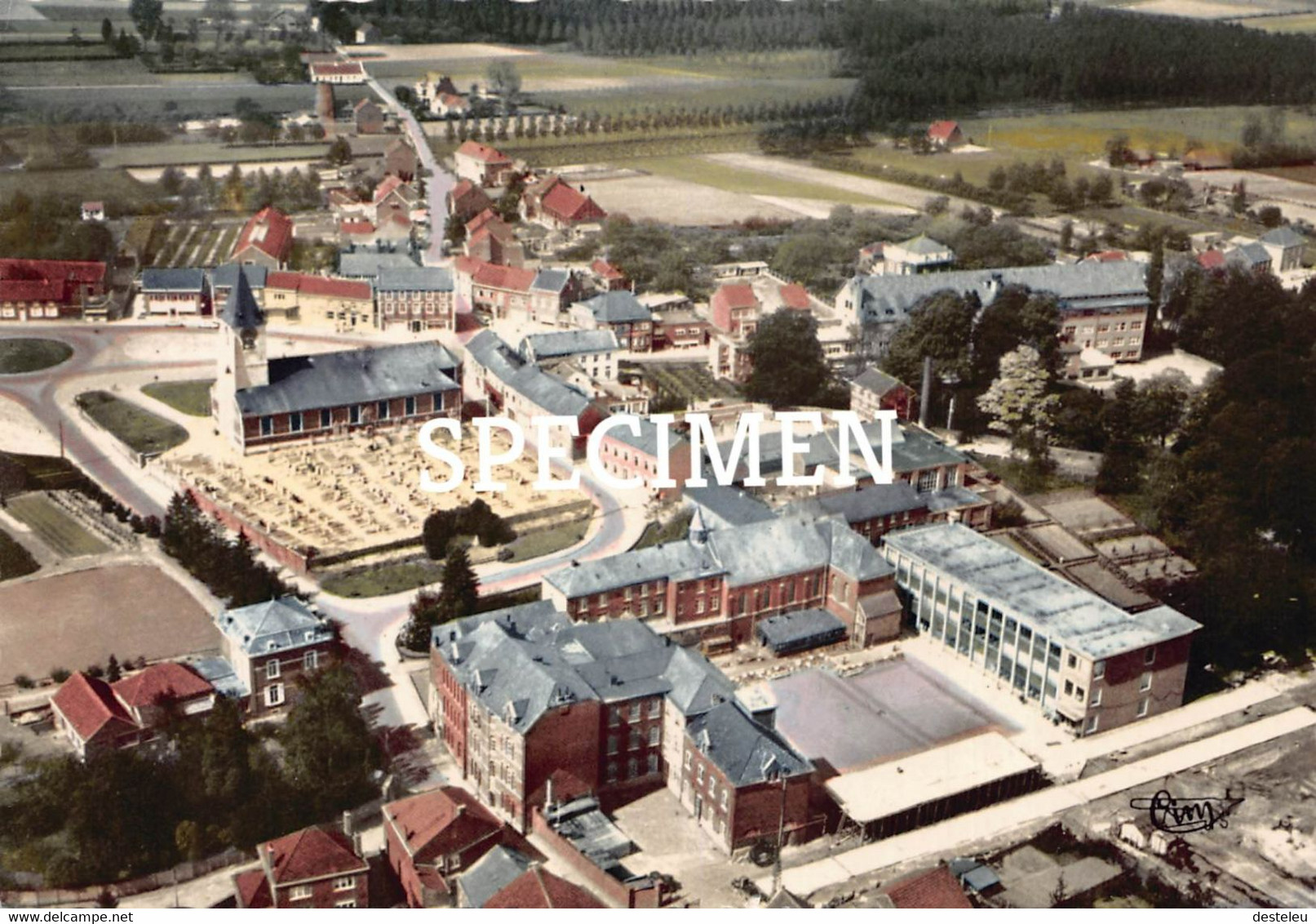 Instituut O.L.V. Van De Rozenkrans - Vue Aérienne @  Lubbeek - Lubbeek