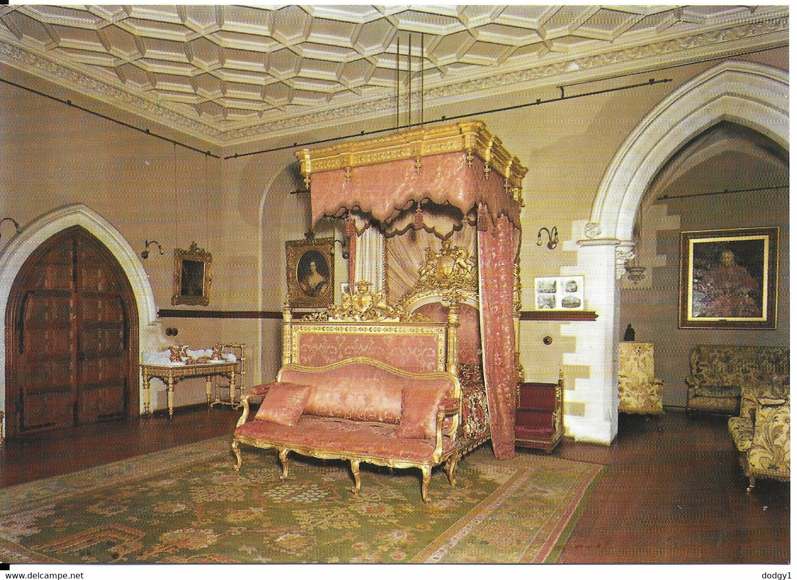 THE VICTORIA ROOM, ARUNDEL CASTLE, ARUNDEL, SUSSEX, ENGLAND. UNUSED POSTCARD  As5 - Arundel