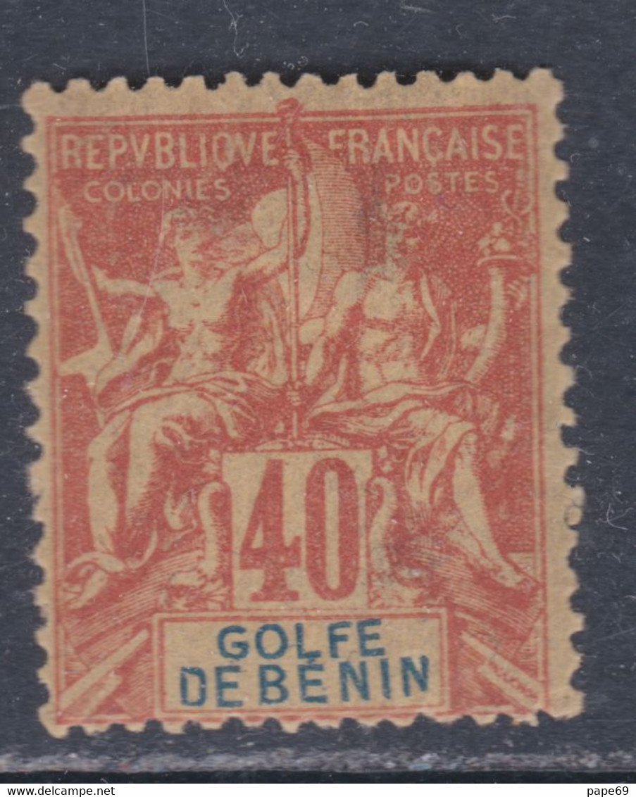 Bénin N ° 29  X  Type Groupe : 40 C. Rouge-orange  Trace De Charnière  Sinon TB - Ungebraucht