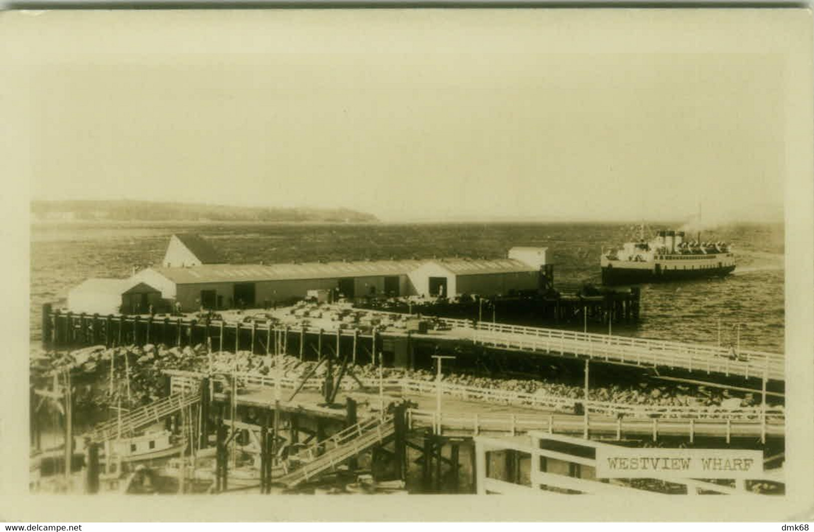 CANADA - POWELL RIVER - WESTVIEW WHARF  - RPPC POSTCARD 1940s (BG11057) - Otros & Sin Clasificación