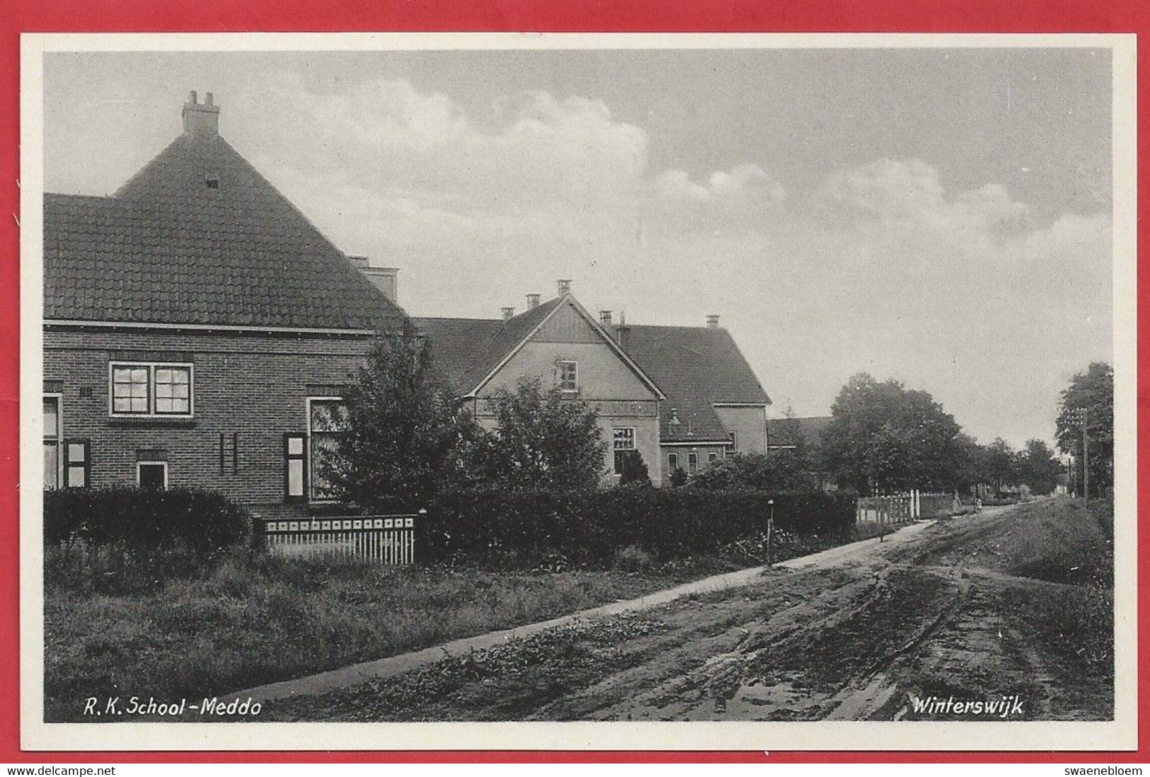 NL.- Winterswijk, Rooms Katholieke School, Meddo. R.K. School. Uitgave Boekhandel G.J. Albrecht. .Foto J.H. Te Hofstee - Winterswijk