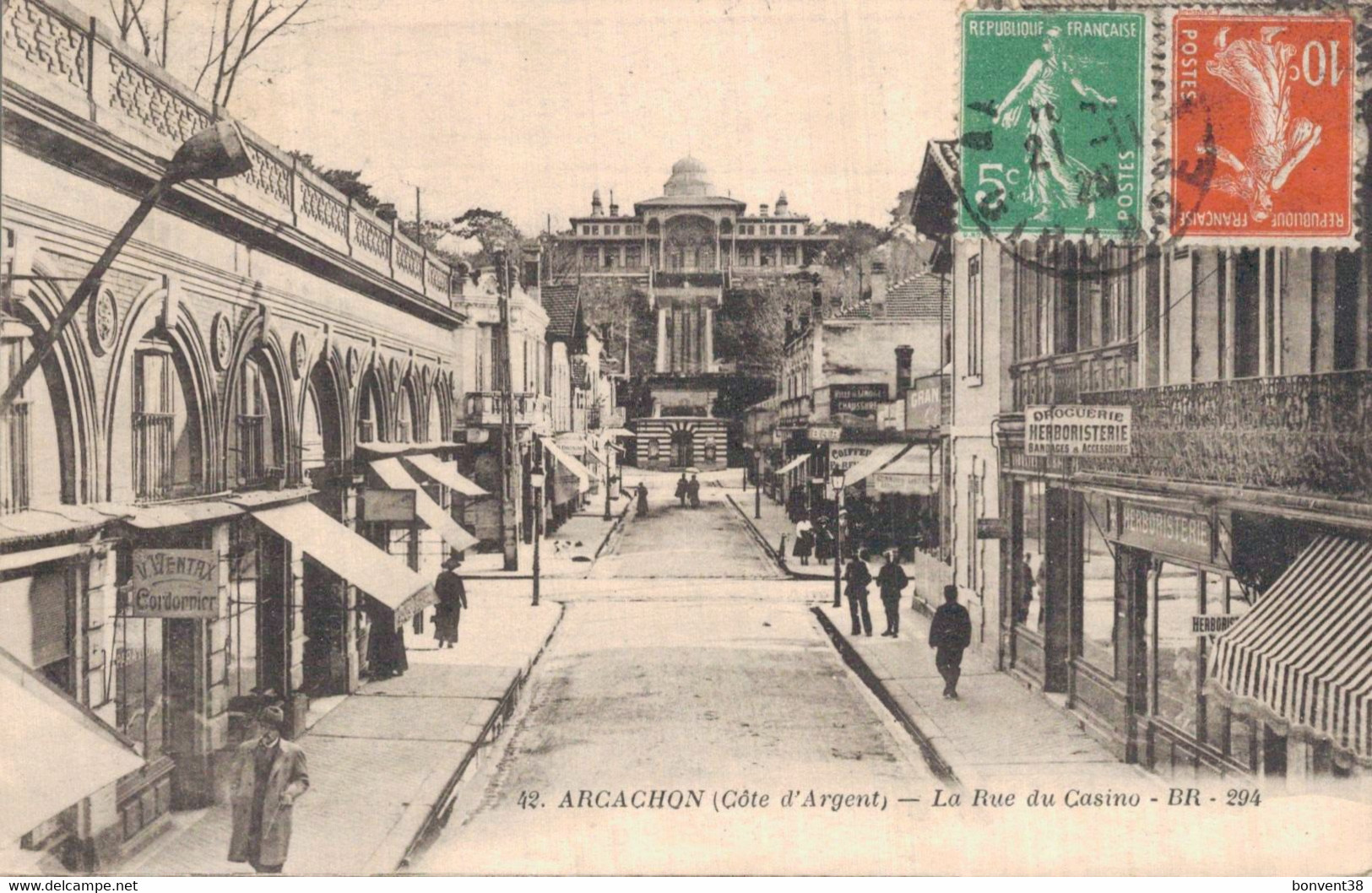 H0707 - ARCACHON - D33 - La Rue Du Casino - Arcachon