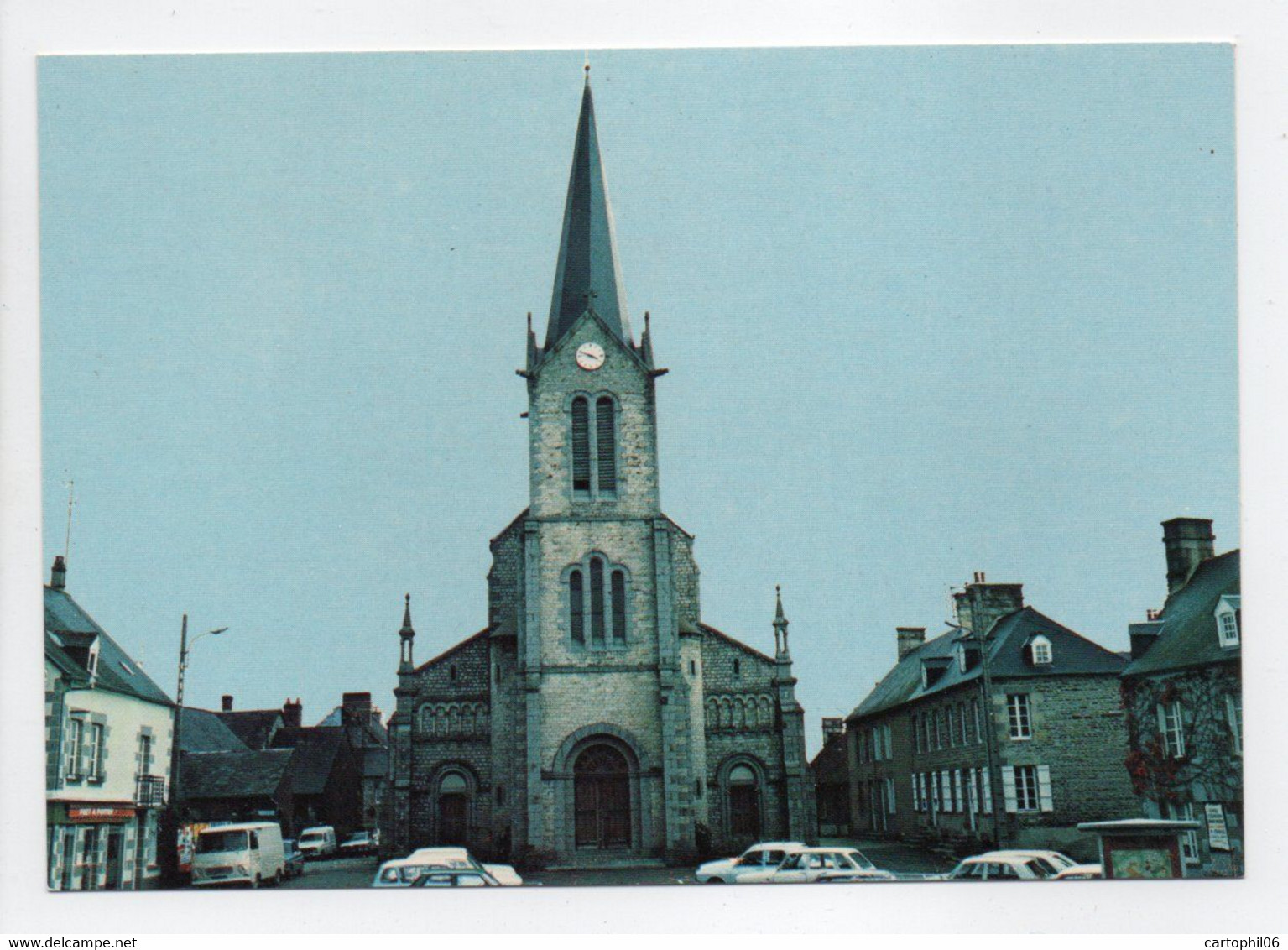 - CPM LA CHAPELLE D'ANDAINE (61) - L'Eglise - Editions ARTAUD N° 1 - - Autres & Non Classés