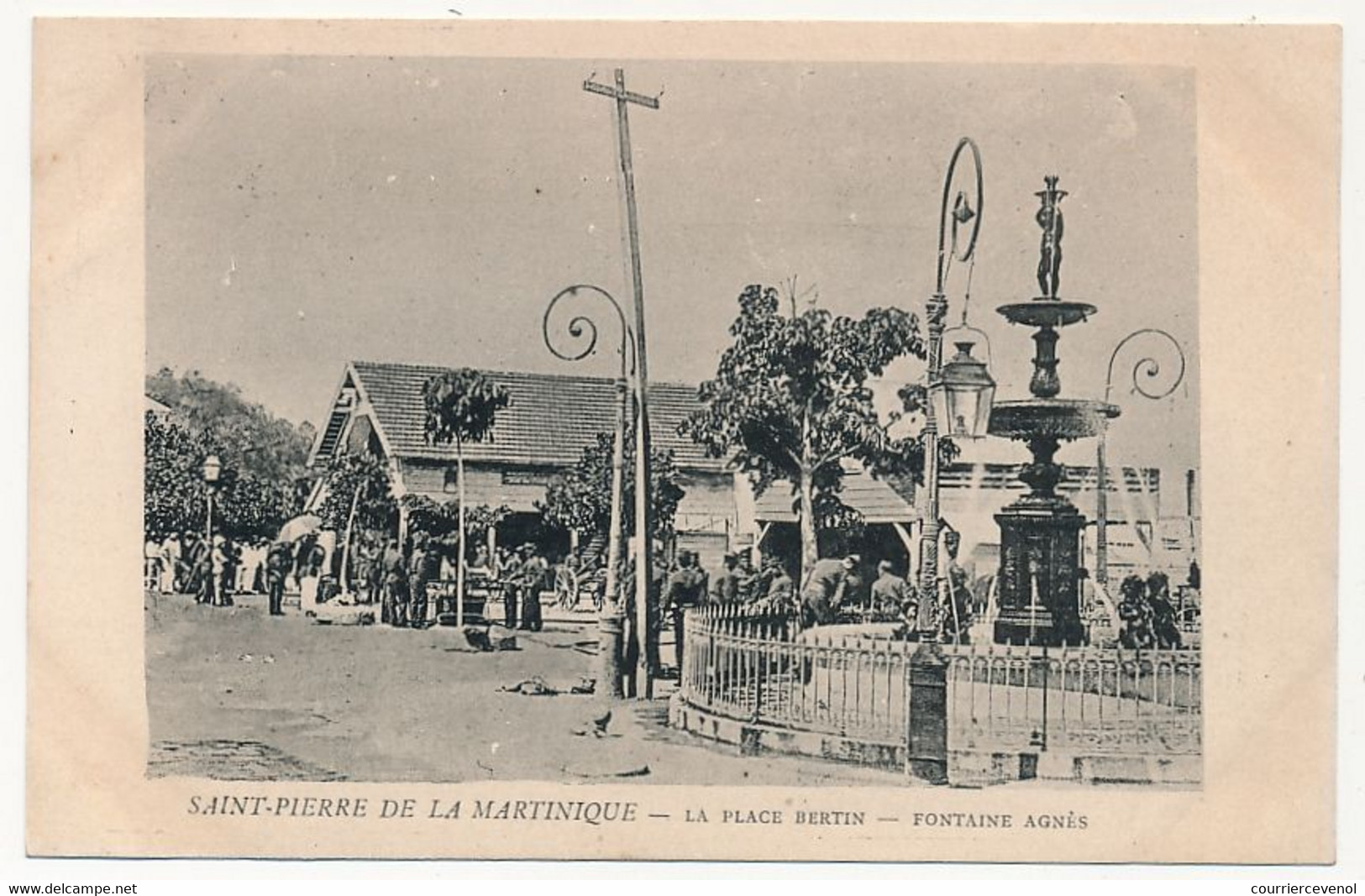 CPA - MARTINIQUE - SAINT PIERRE - Place Bertin - Fontaine Agnès - Autres & Non Classés