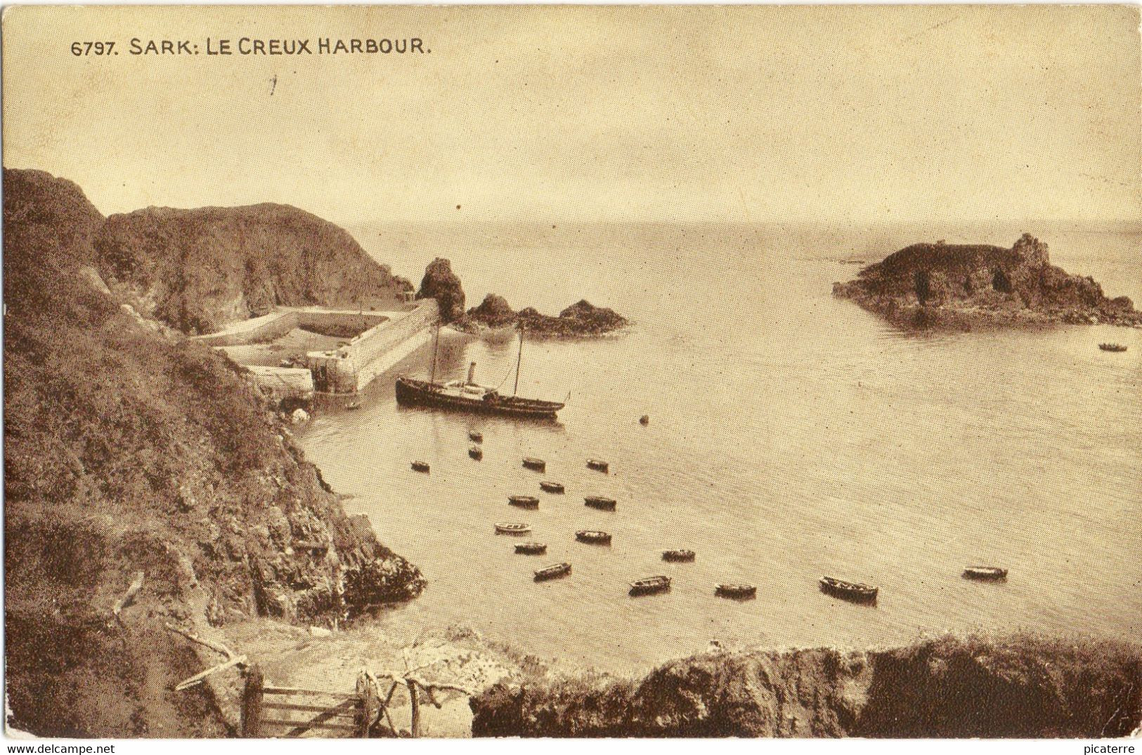 Sark,Le Creux Harbour-Ship Entering 1917(Sepiatone Series No.6797 Photochrom) - Sark