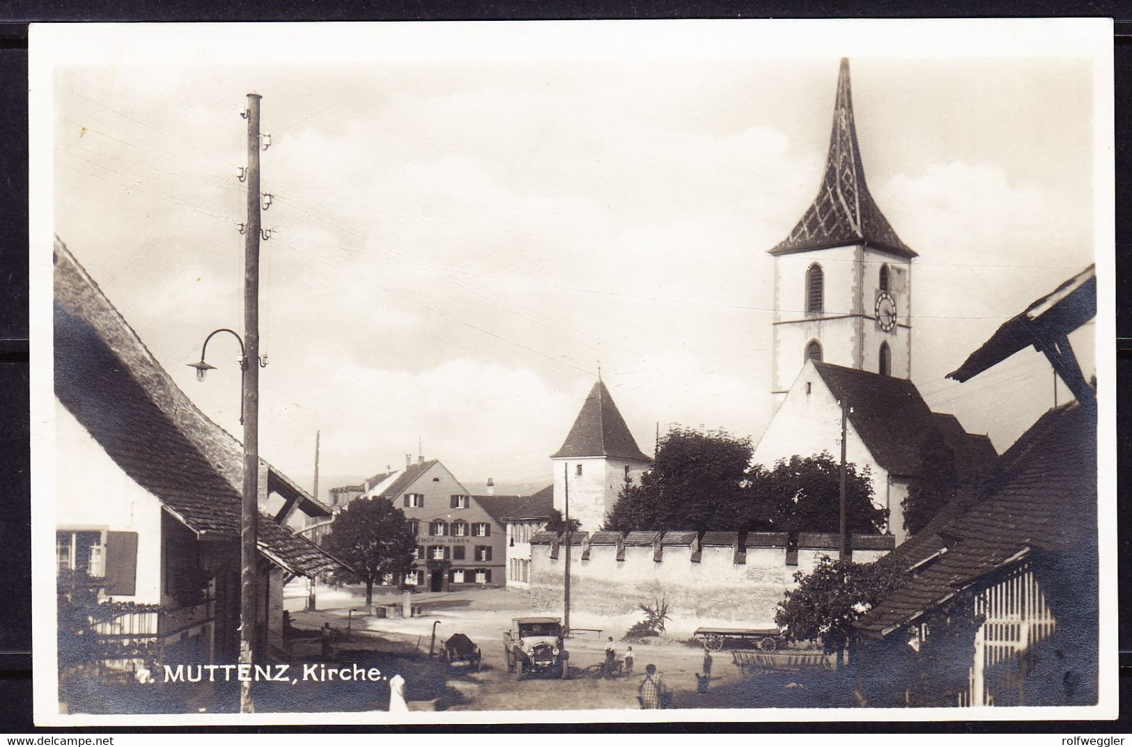 1933 Gelaufene AK Aus Muttenz Mit Kirche Und Lastwagen. Gasthof Zum Bären. - Muttenz