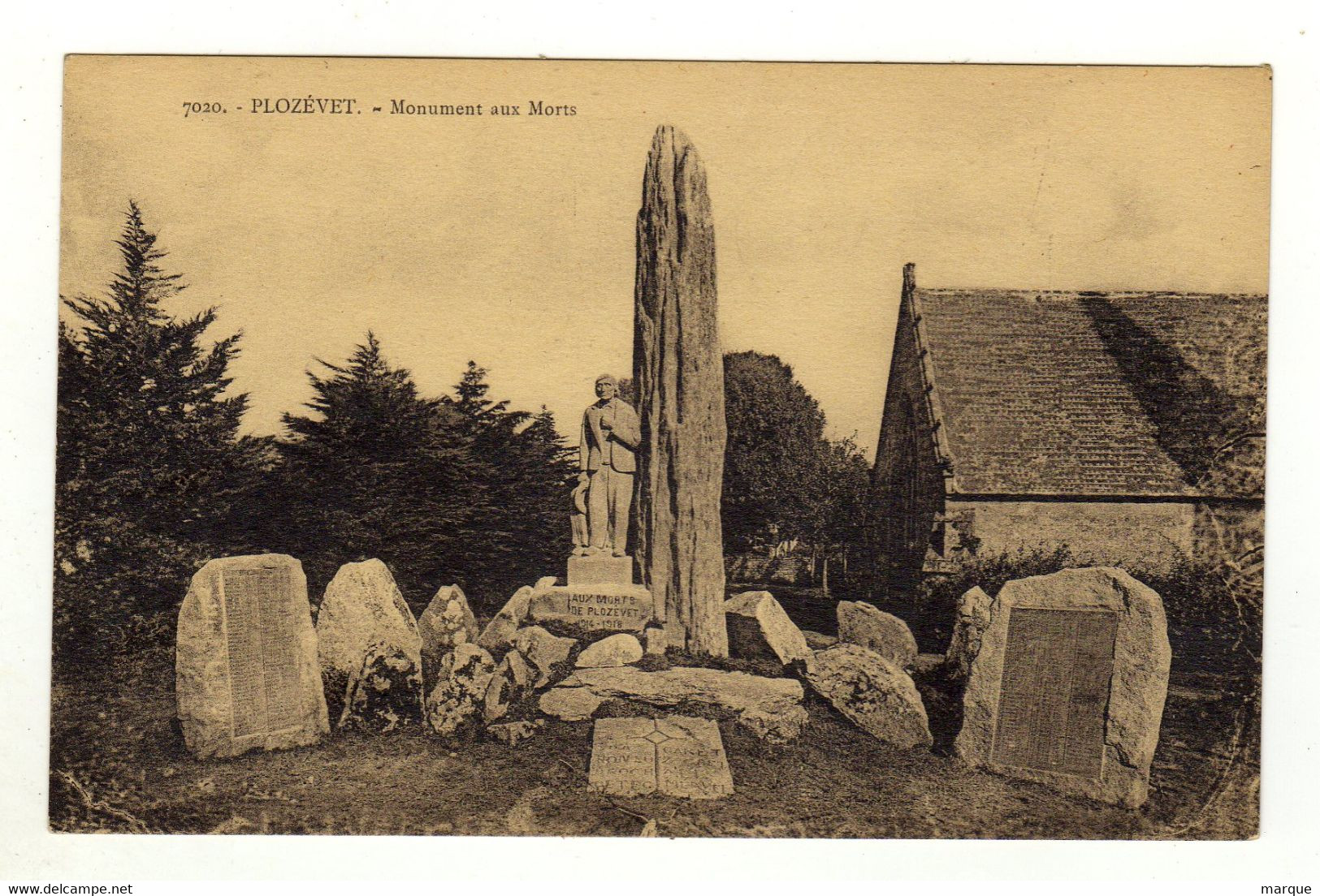 Cpa N° 7020 PLOZEVET Monument Aux Morts - Plozevet