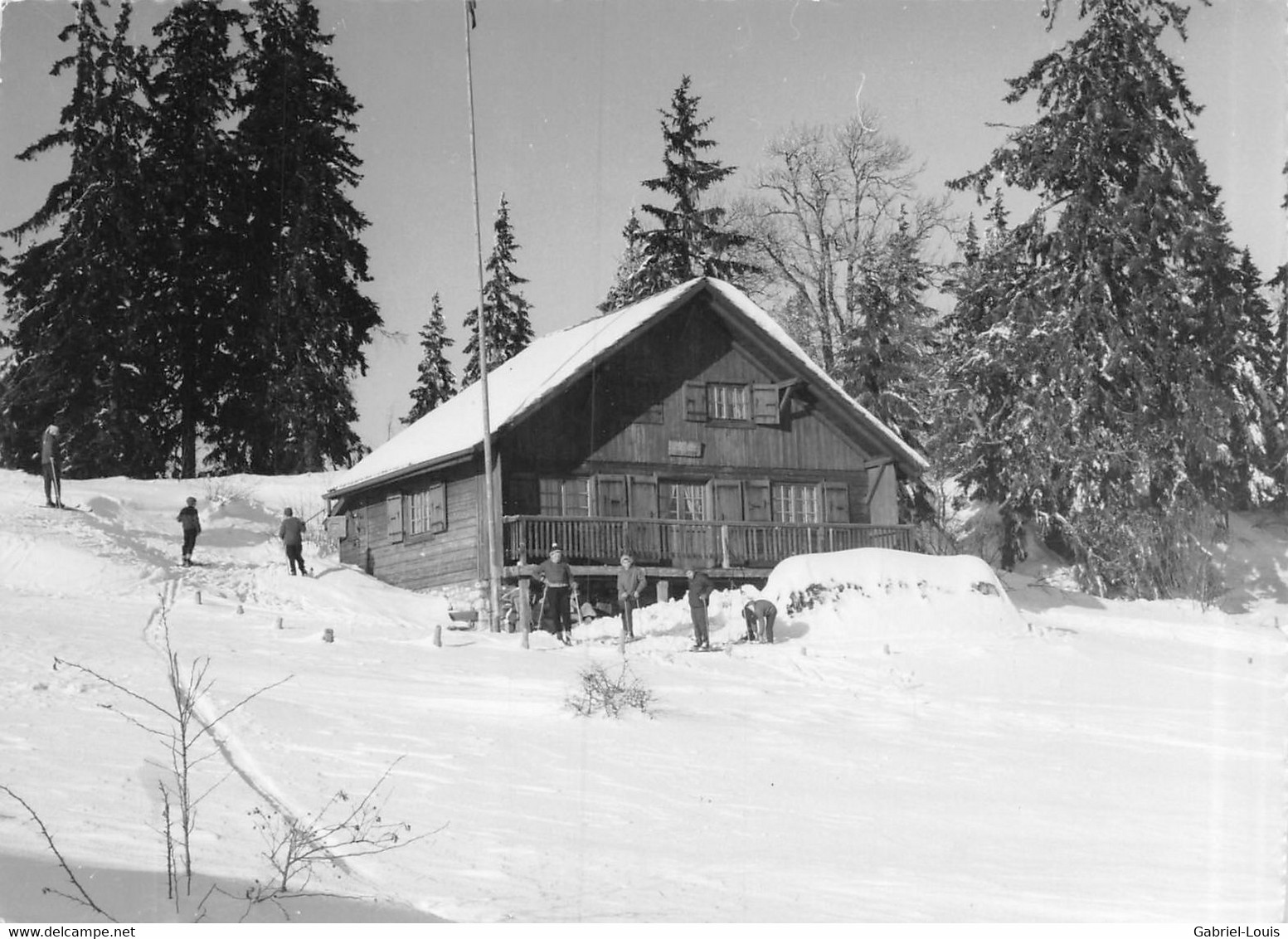 Chalet Les Lattes Chuffort -  Villiers_Val-de-Ruz En Hiver - Skieurs  (10 X 15 Cm) - Villiers