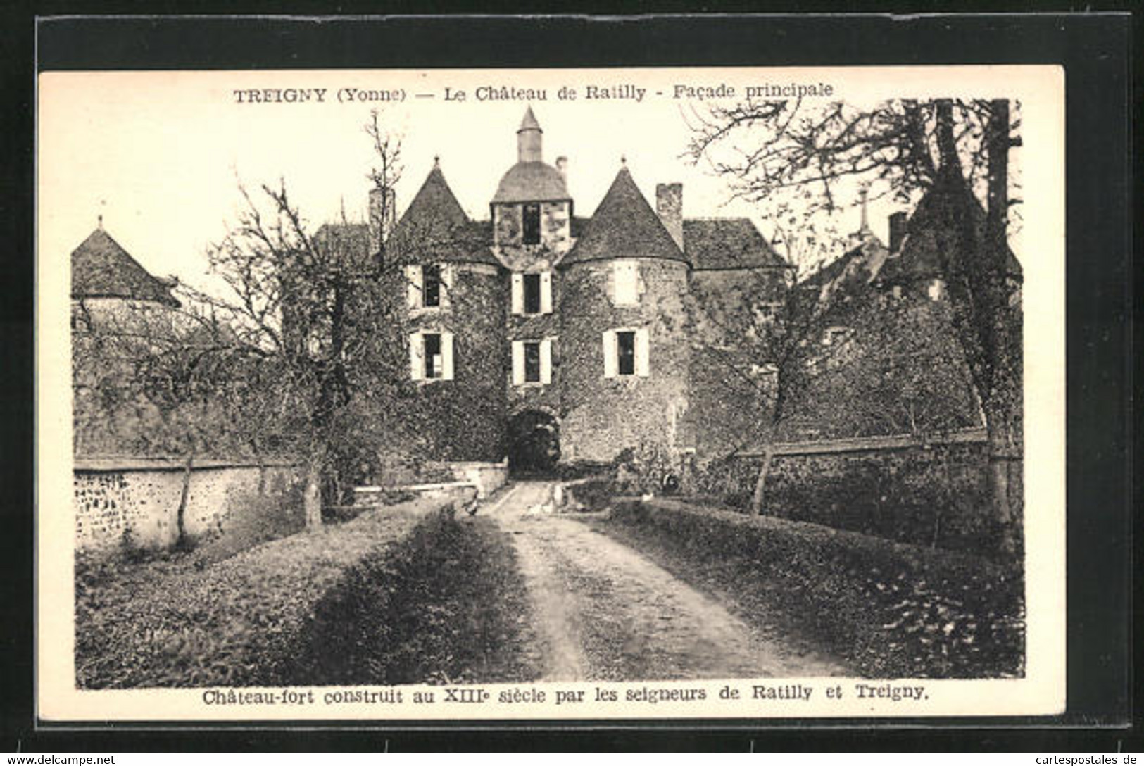 CPA Treigny, Le Chateau De Ratilly - Facade Principale - Treigny