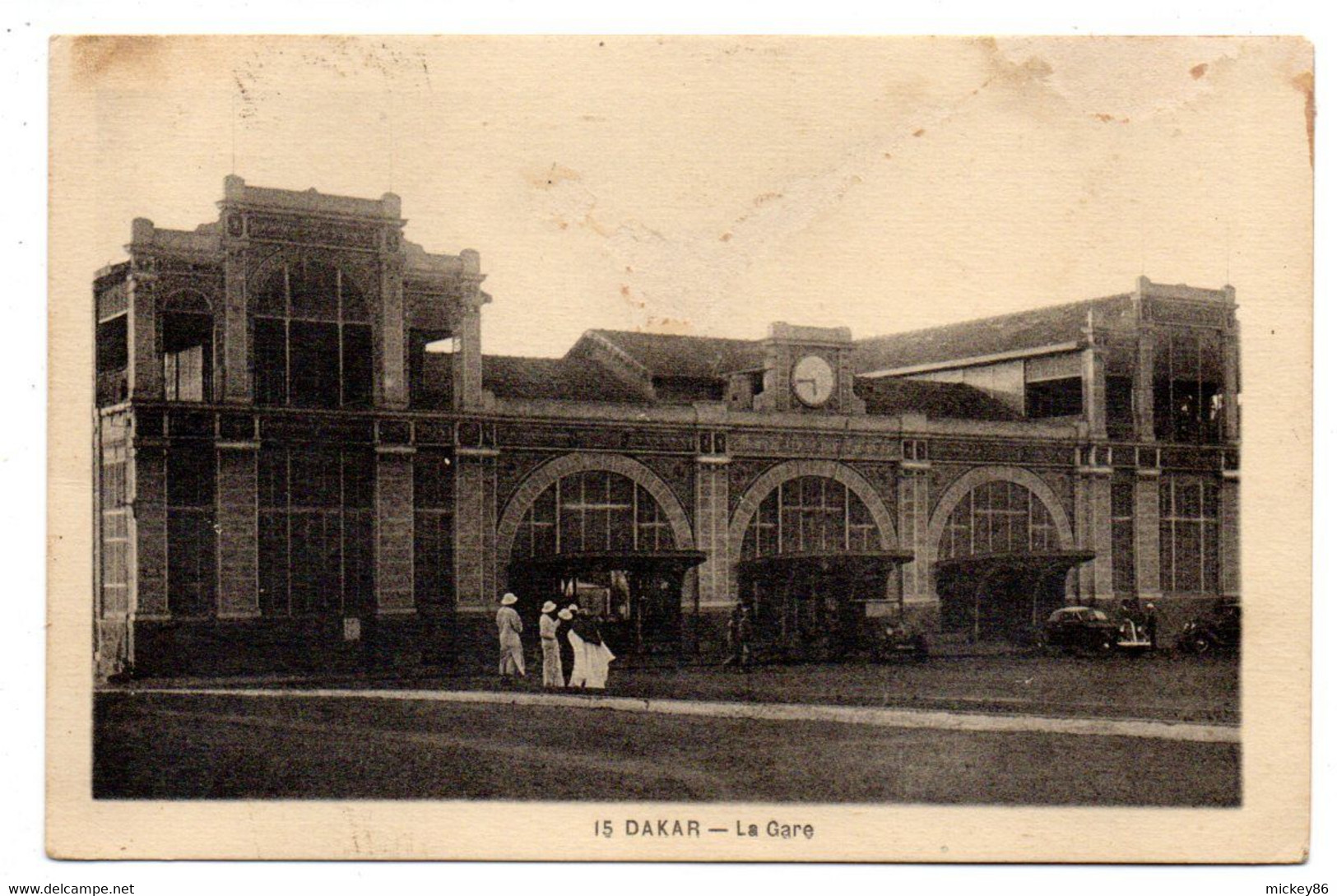 Sénégal--DAKAR  --1945--  La Gare  (petite Animation).........pas Très Courante..........à Saisir - Sénégal