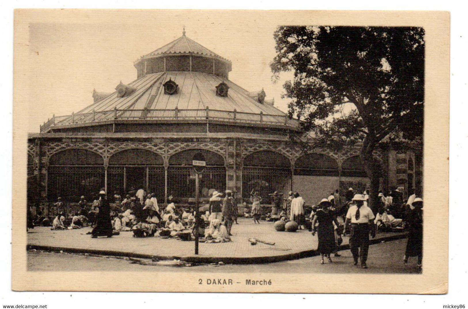 Sénégal--DAKAR  --1945--  Le Marché   ( Très Animée ).........pas Très Courante..........à Saisir - Sénégal