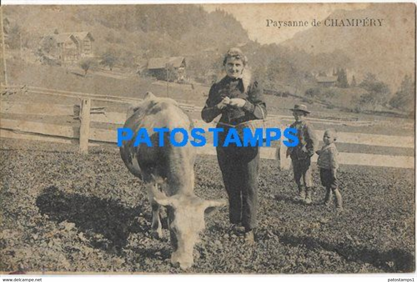 164858 FRANCE CHAMPERY COSTUMES COUNTRYWOMAN AND COW SPOTTED POSTAL POSTCARD - Autres & Non Classés