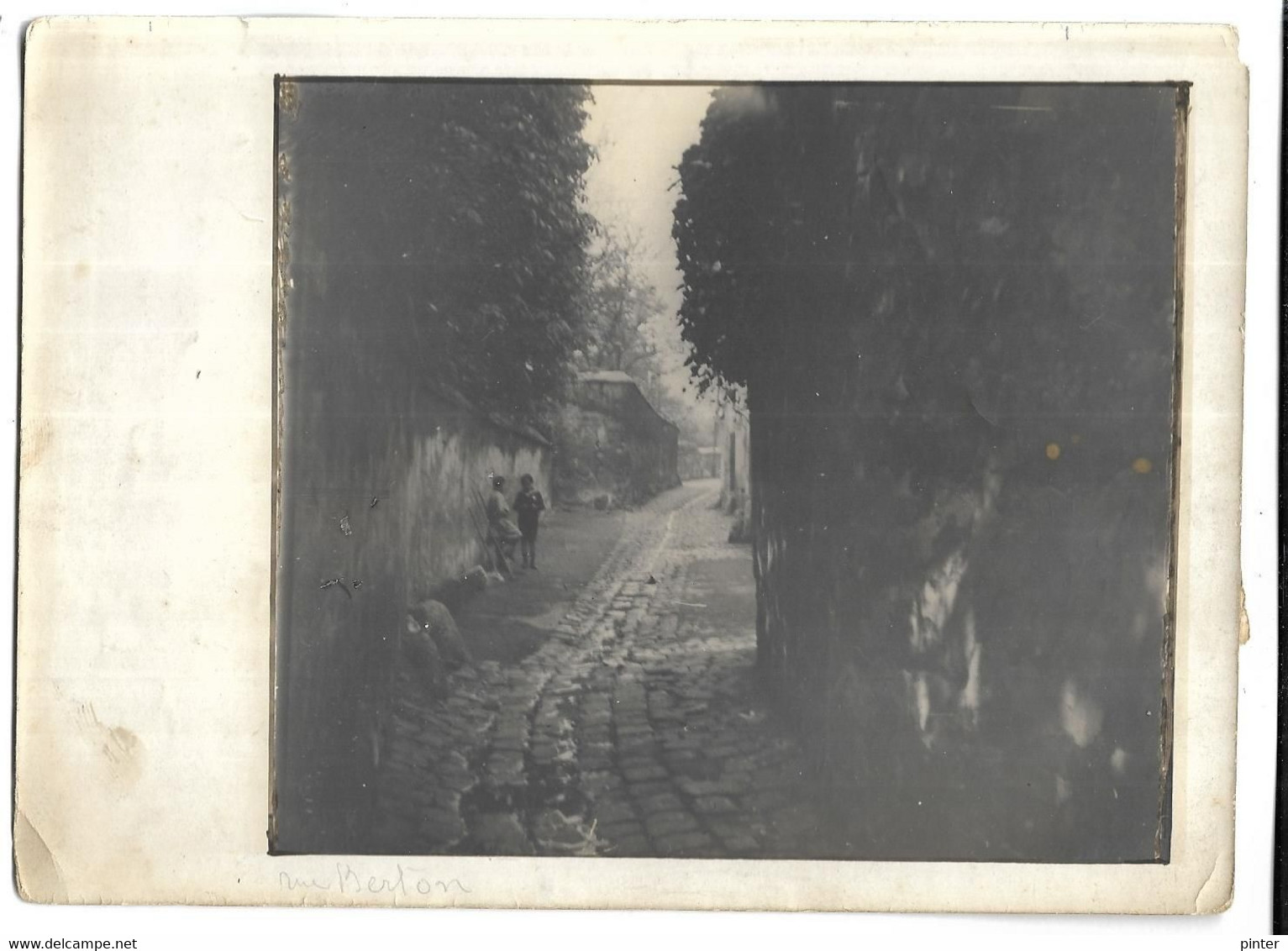 PARIS - Ruelle  Vue Très Rare - Non Classés