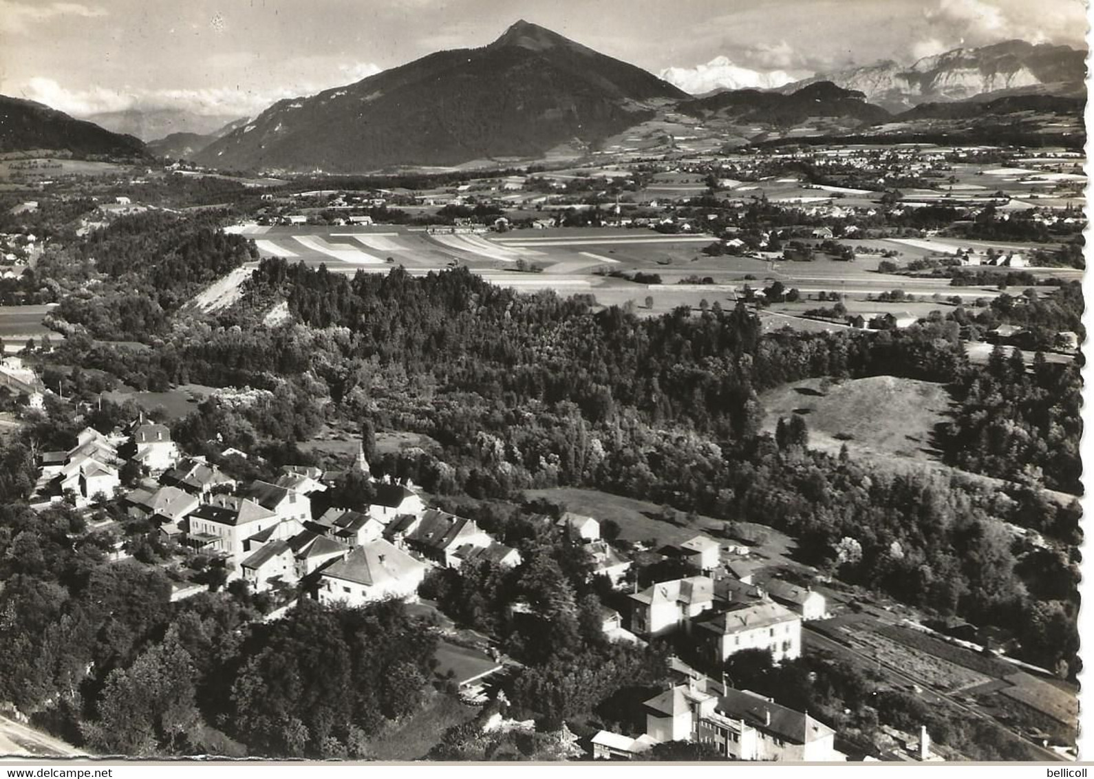 BONNE SUR MENOGE  -  Vue Générale  -  Dans Le Fond Le Môle Et Le Mont Blanc - Bonne