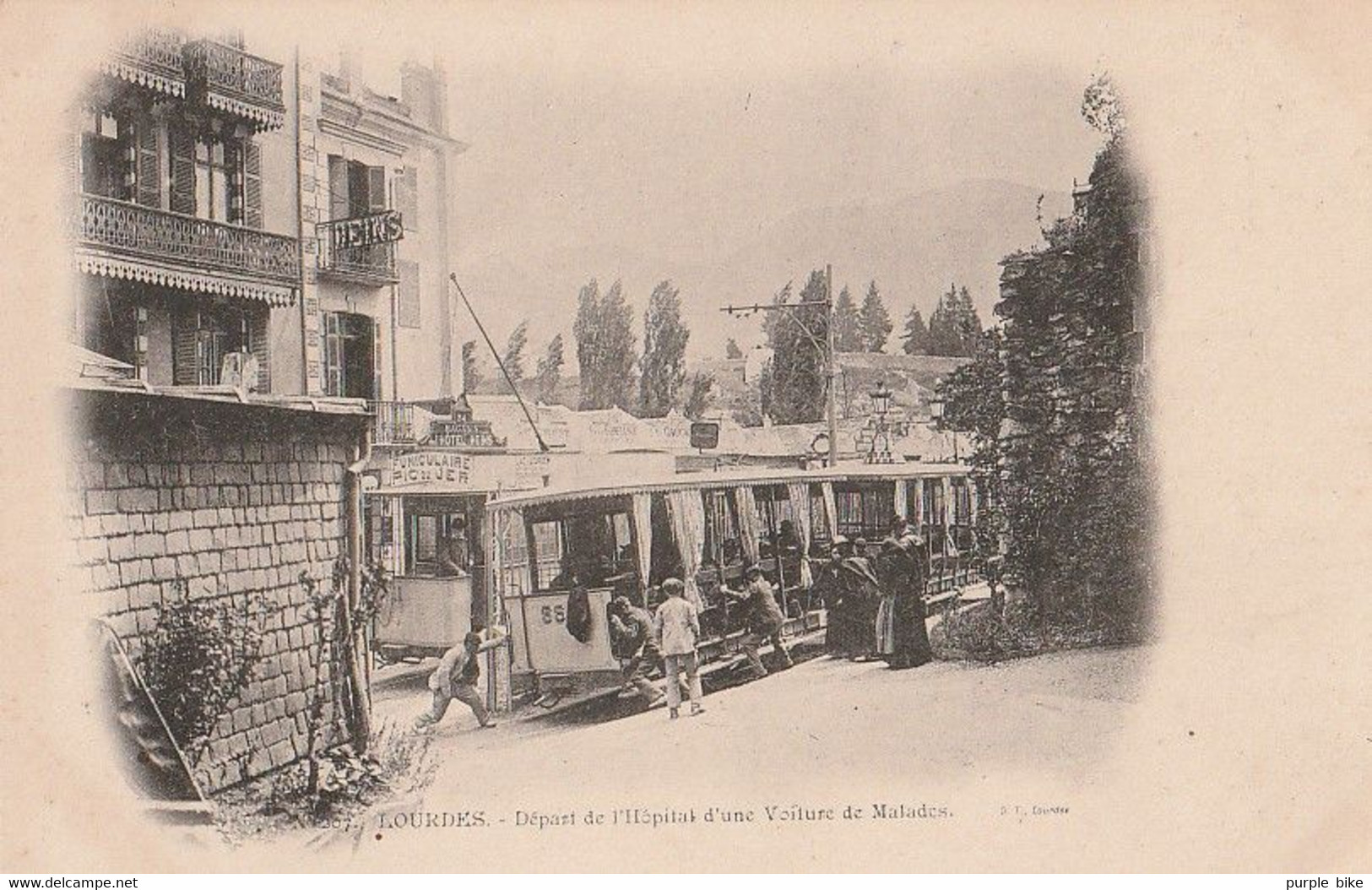 DPT 65 Lourdes Départ Dde L'Hôpital D'une Voiture De Malades CPA TBE - Lourdes