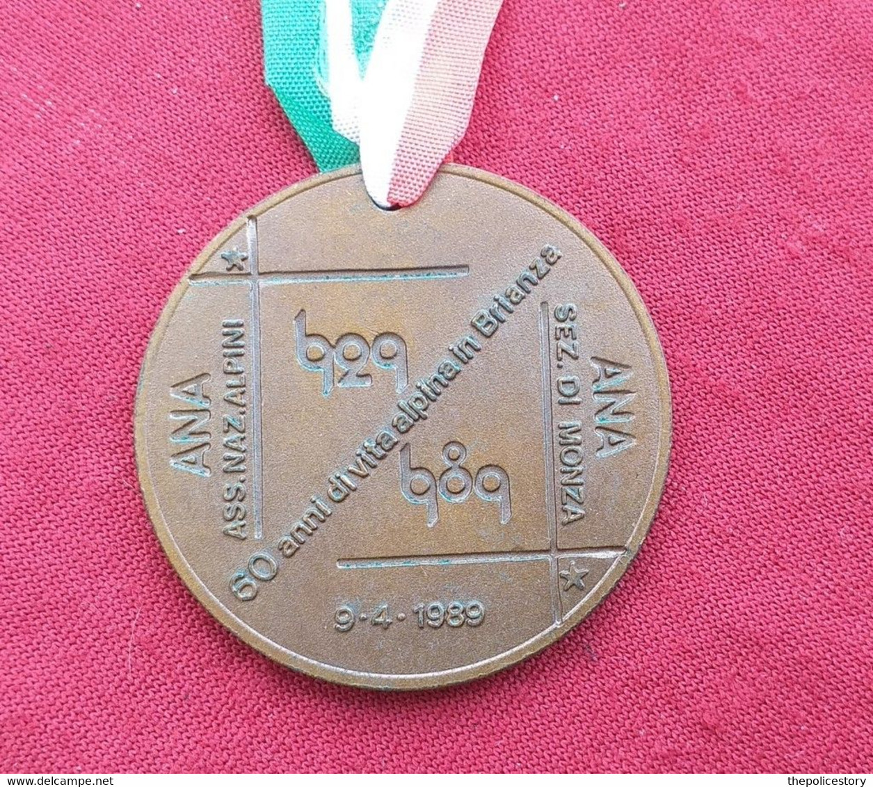 Medaglia Vintage A.N.A. Ass. Naz. Alpini 50° Anniversario Sezione Monza 1989 - Italy