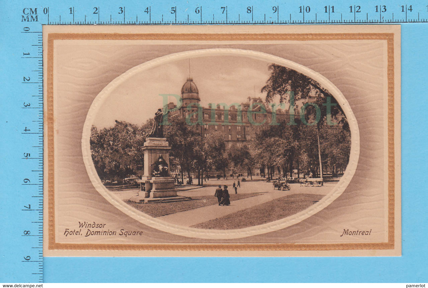 CPA - Montreal Embossed, Animated, Victoria Square, Valentine,  Post Card Carte Postale - Montreal