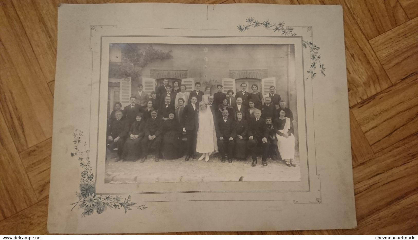 FOISSY SUR VANNE DEVANT LE CHATEAU? - MARIAGE DE MARCEL DURUT ET YVONNE CREVEAU - PHOTO YONNE VILLENEUVE L ARCHEVEQUE - Persone Identificate