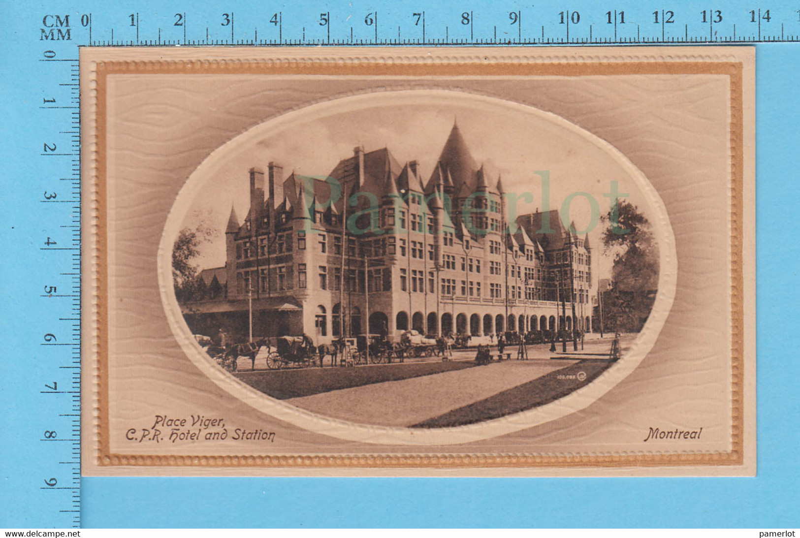 CPA - Montreal Embossed, Animated, Place Viger C.P.R. Hotel & Station , Valentine,  Post Card Carte Postale - Montreal