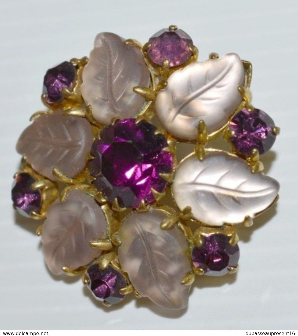 BROCHE FANTAISIE RONDE PIERRES TAILLEES CRISTAL / VERRE FEUILLES BIJOU VINTAGE - Broches