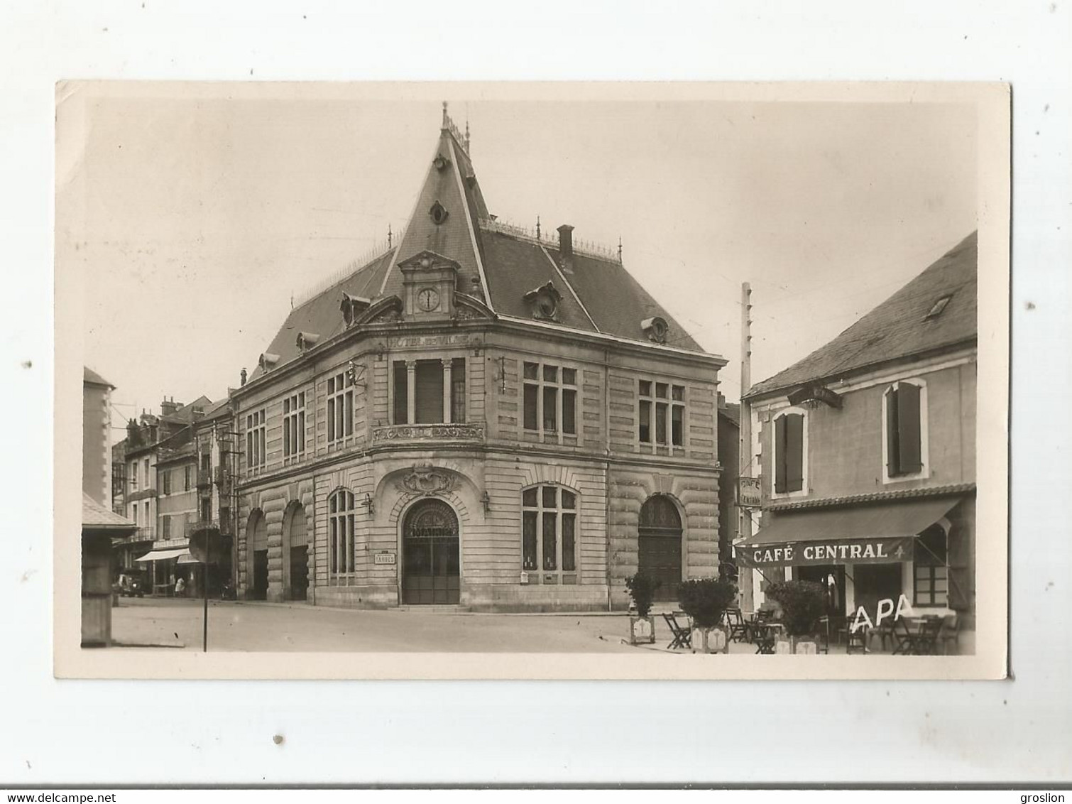 LANNEMEZAN HTES PYR 11 CARTE PHOTO LA MAIRIE ET CAFE CENTRAL - Lannemezan