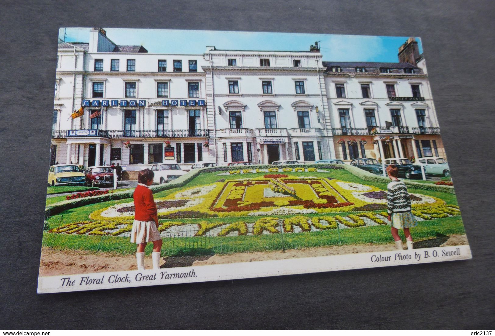 THE FLORAL CLOCK - Great Yarmouth