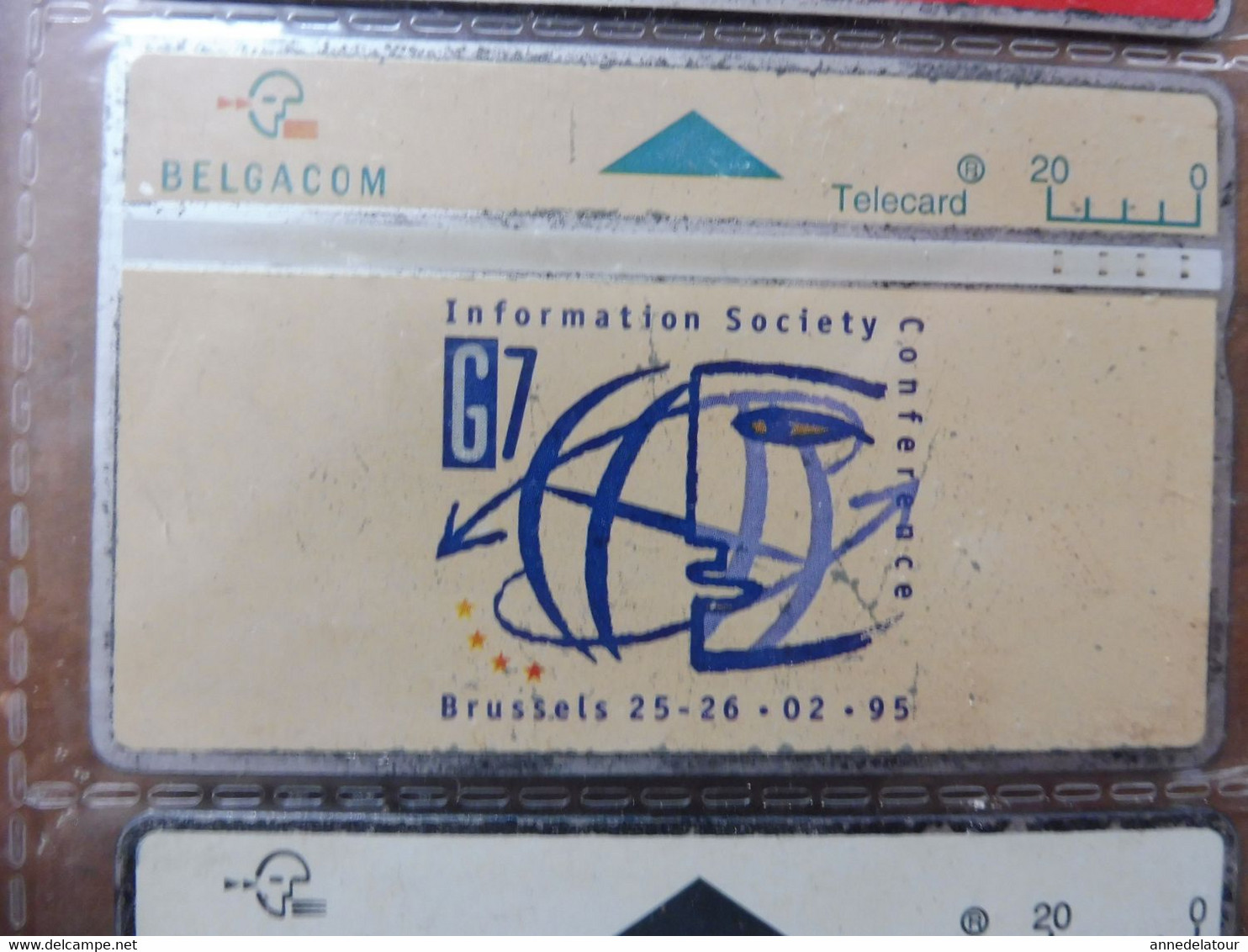 10 télécartes (cartes téléphoniques)  BELGACOM (publicité ,dessin animé, Rossini, Grotte de Han, Expo, etc )  Belgique