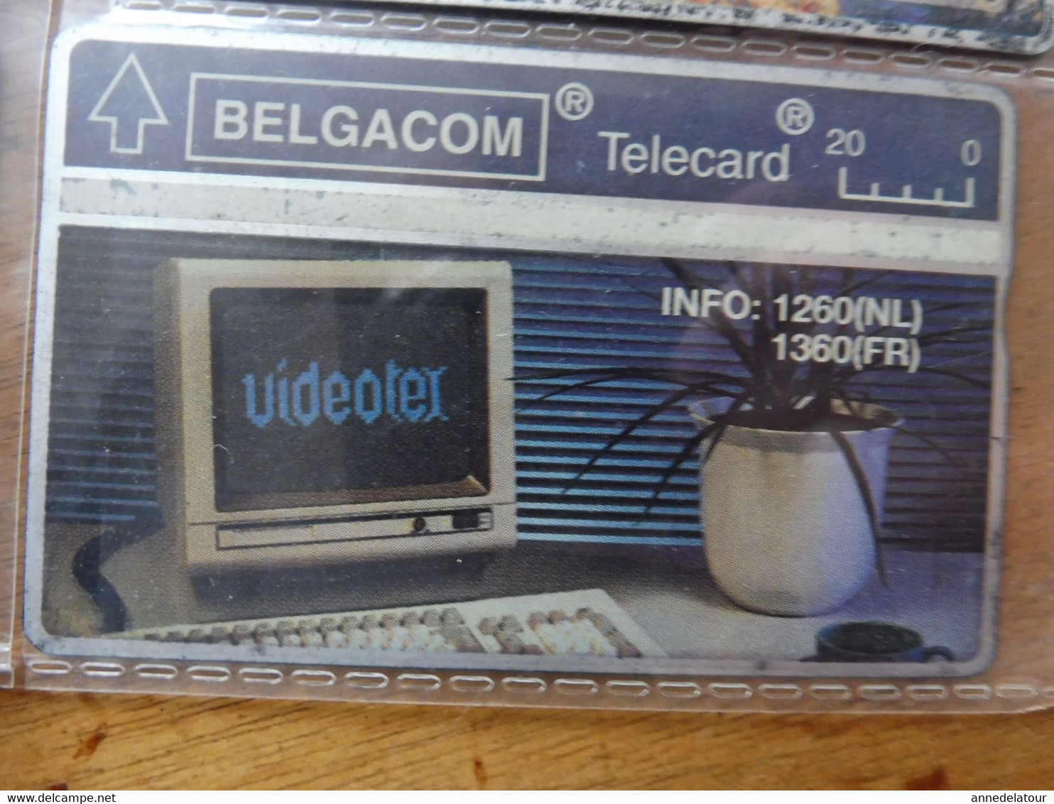 10 télécartes (cartes téléphoniques)  BELGACOM (publicité ,dessin animé, Rossini, Grotte de Han, Expo, etc )  Belgique