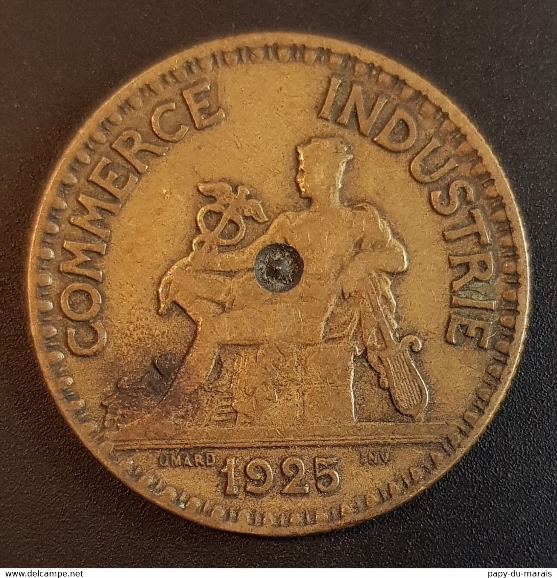 Pièce Fautée (?) 2 Francs 1925 France - Percée Au Centre+ Manque D De Domard - Abarten Und Kuriositäten