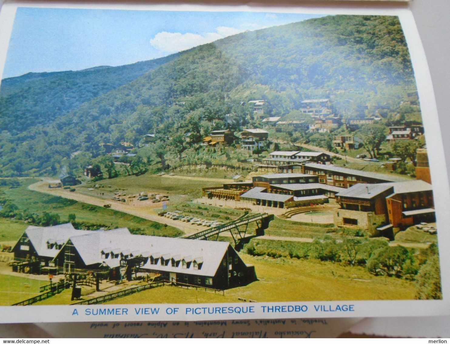 D181750    Australia  Booklet  - NSW - Thredbo -Alpine Village  sent to Hungary