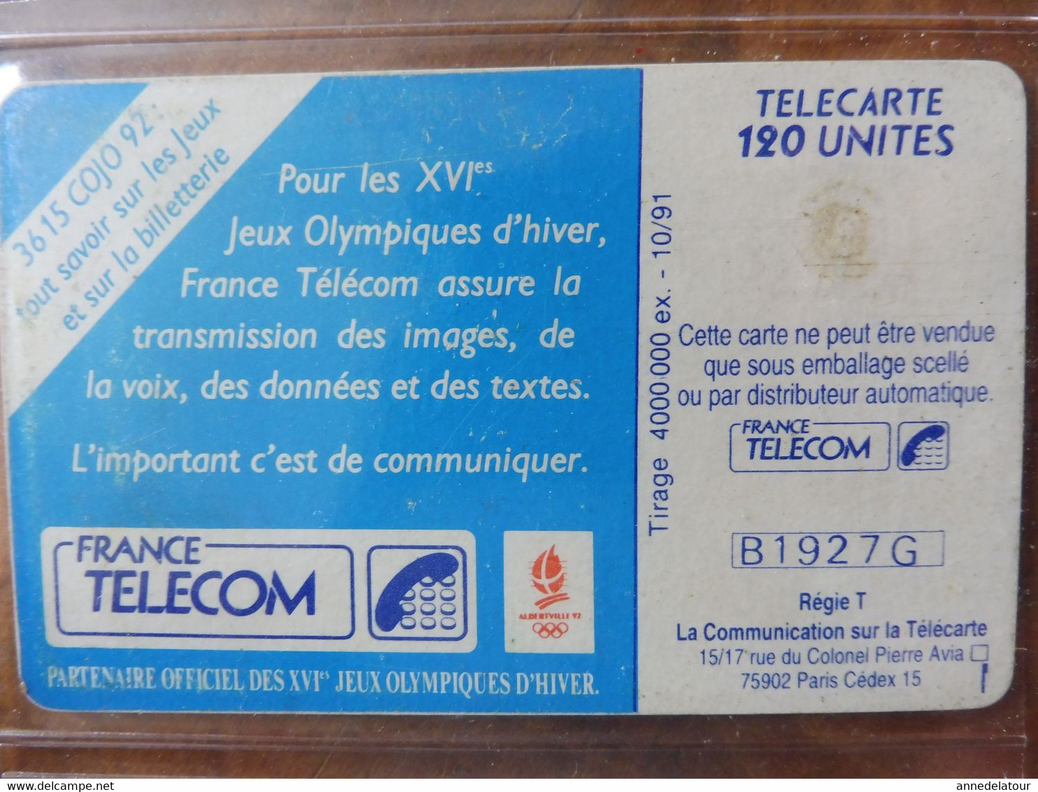 8 télécartes FRANCE TELECOM  Les XVIèmes  JEUX OLYMPIQUES D'HIVER pour que demain le monde entier y participe...