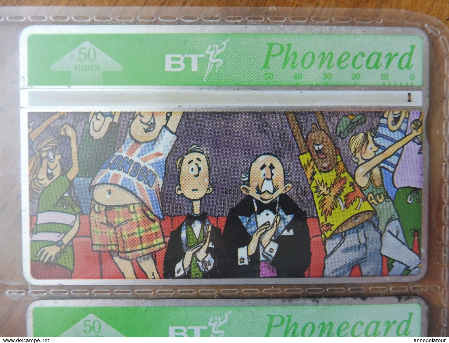 10  Phonecard    BT  (British Telecom)  ---> Radio Times,  and so and   ( origine Royaume Uni ) (United Kingdom )