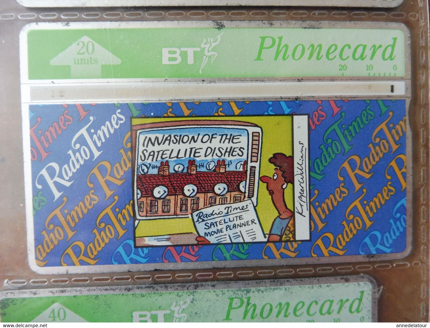 10  Phonecard    BT  (British Telecom)  ---> Radio Times,  and so and   ( origine Royaume Uni ) (United Kingdom )