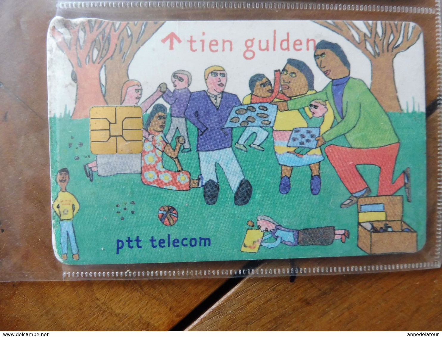 10 Télécartes PTT TELECOM  avec (publicités, dessins divers, Unicef, etc  )
