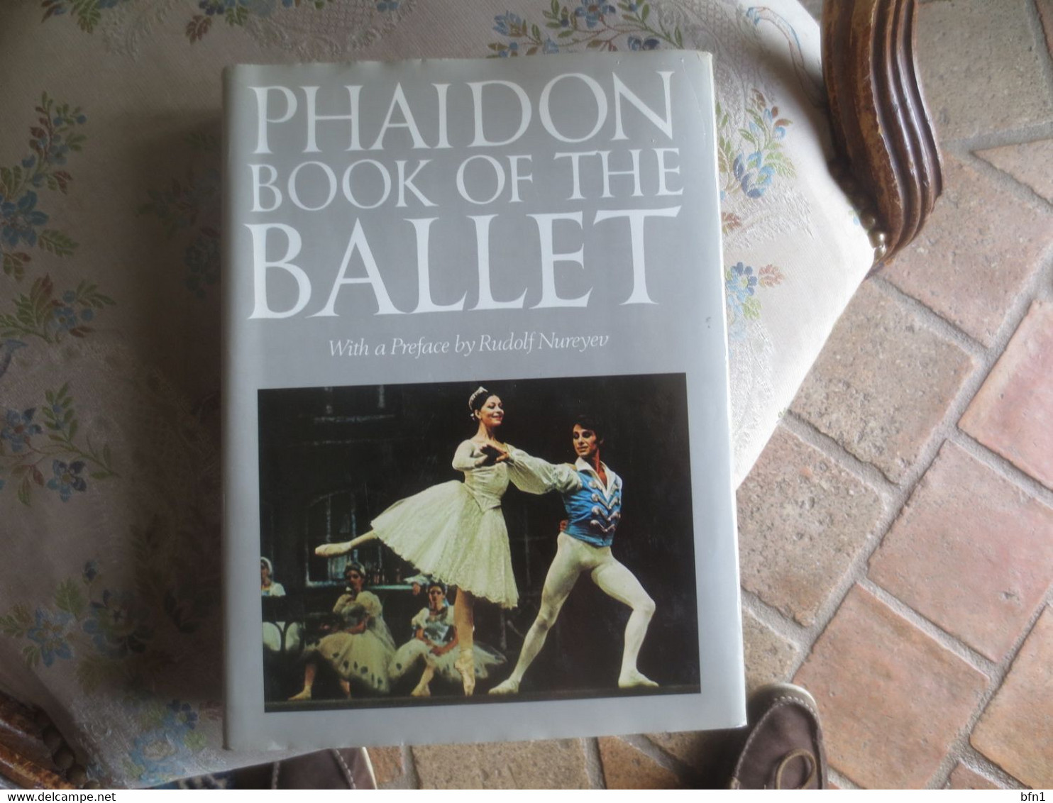 Phaidon Book Of The Ballet Hardcover – January 1, 1981 By RICCARDO MEZZANOTTE (Editor), RUDOLF NUREYEV (Preface) - Culture
