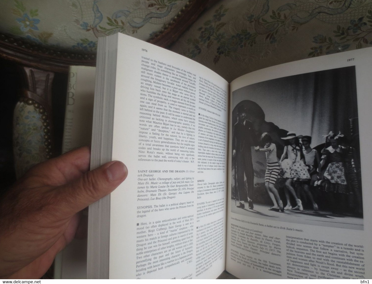 Phaidon book of the ballet Hardcover – January 1, 1981 by RICCARDO MEZZANOTTE (Editor), RUDOLF NUREYEV (Preface)