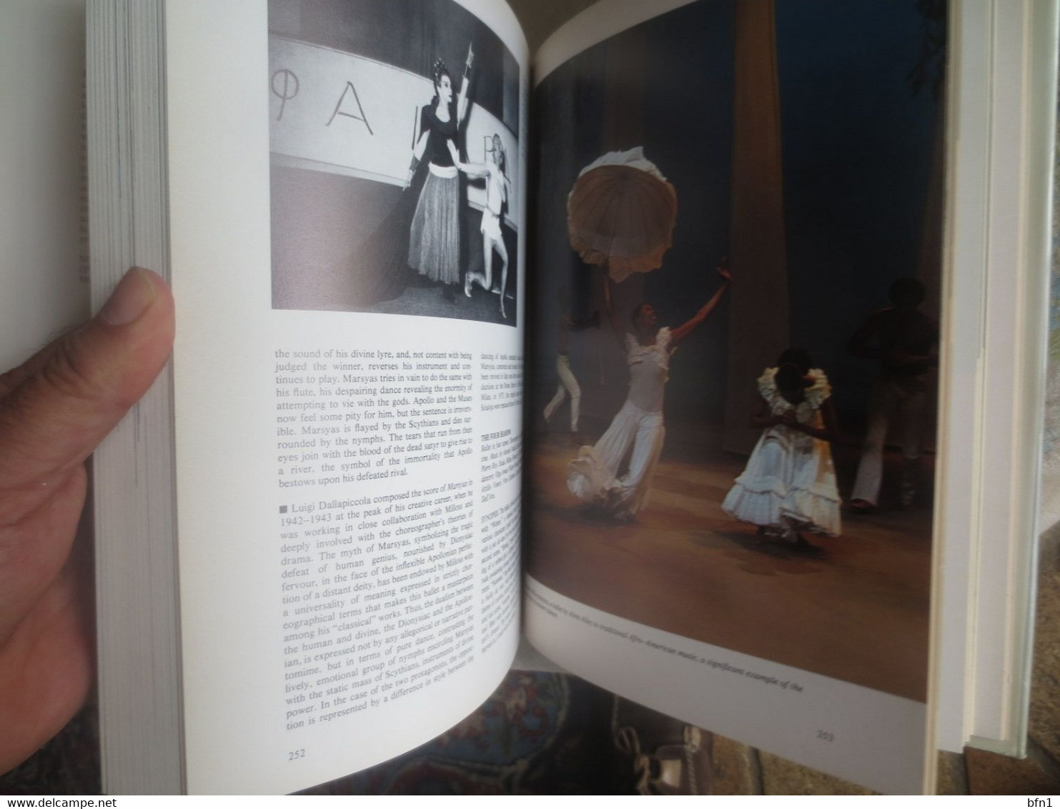 Phaidon book of the ballet Hardcover – January 1, 1981 by RICCARDO MEZZANOTTE (Editor), RUDOLF NUREYEV (Preface)