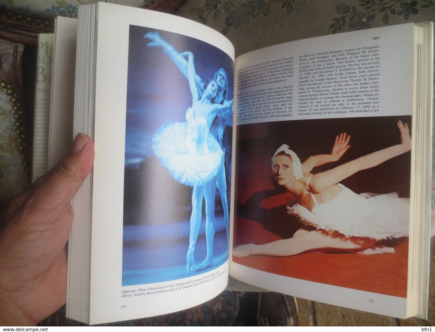 Phaidon book of the ballet Hardcover – January 1, 1981 by RICCARDO MEZZANOTTE (Editor), RUDOLF NUREYEV (Preface)