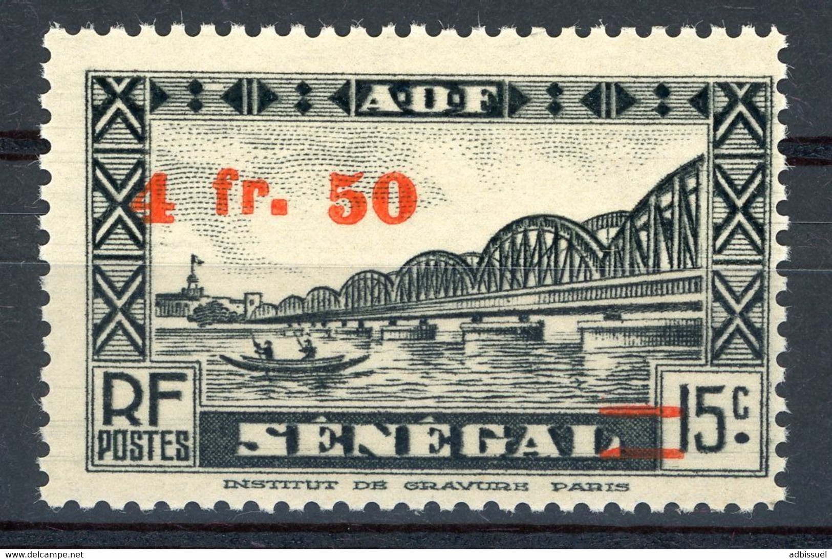 SENEGAL N°191a SURCHARGE DECALEE NEUF SANS CHARNIERE ** (MNH). TB - Nuevos