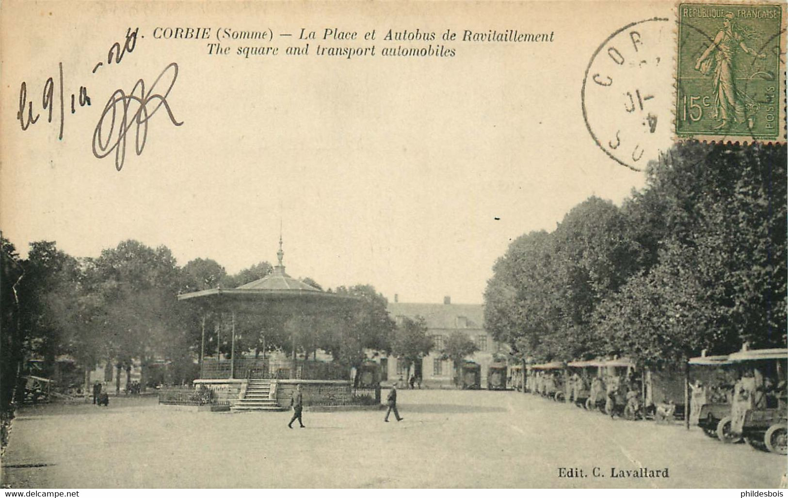 SOMME  CORBIE La Place Et Autobus De Ravitaillement - Corbie