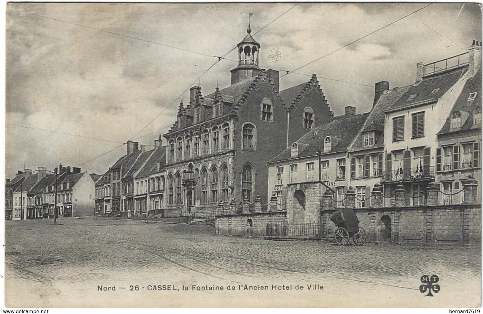 59   Cassel -    La Fontaine De L'ancien Hotel De Ville - Cassel