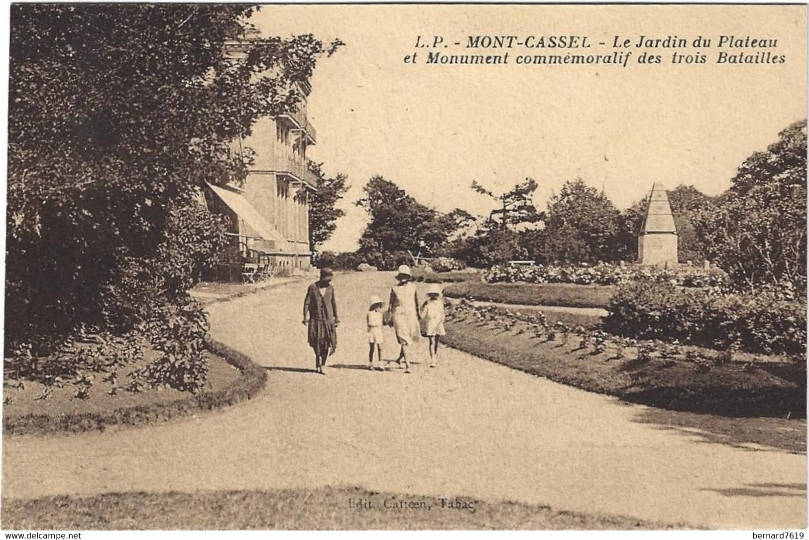 59    Mont  Cassel   -   Le Jardin Du Plateau  Et Monument Commemoratif  Des Trois Batailles - Cassel