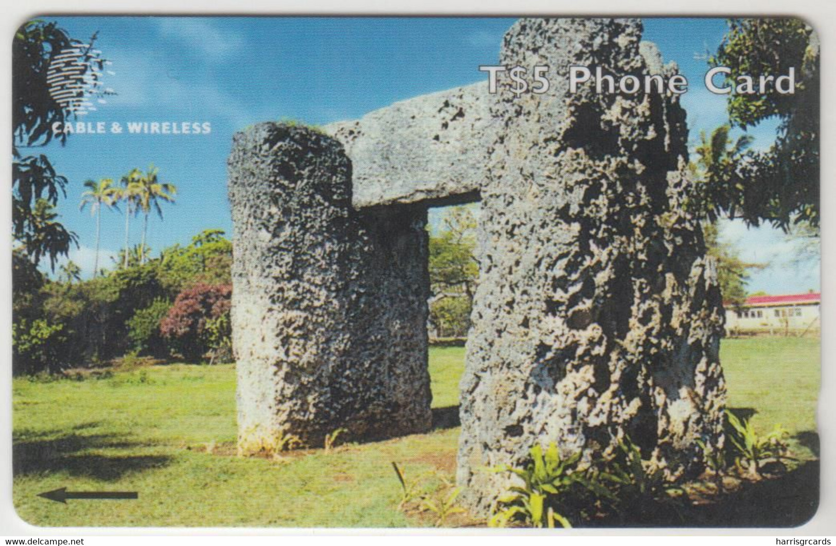 TONGA - Ha'amonga (The Ancient Royal Archway) Old Logo, 5 T$, CN:323CTDG , Normal Zero: "0", Tirage 12.000, Used - Tonga