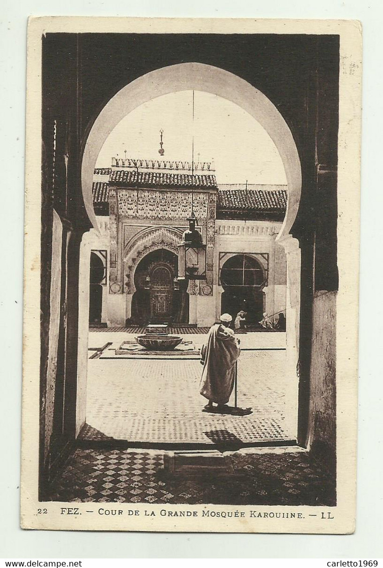 FEZ - COUR DE LA GRANDE MOSQUEE KAROUIINE 1932 VIAGGIATA  FP - Fez (Fès)