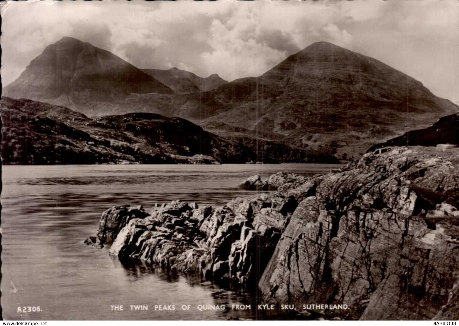 SUTHERLAND     ( ROYAUME-UNI )  ECOSSE _ THE TWIN PEAKS OF QUINAG FROM KYLE SKU - Sutherland