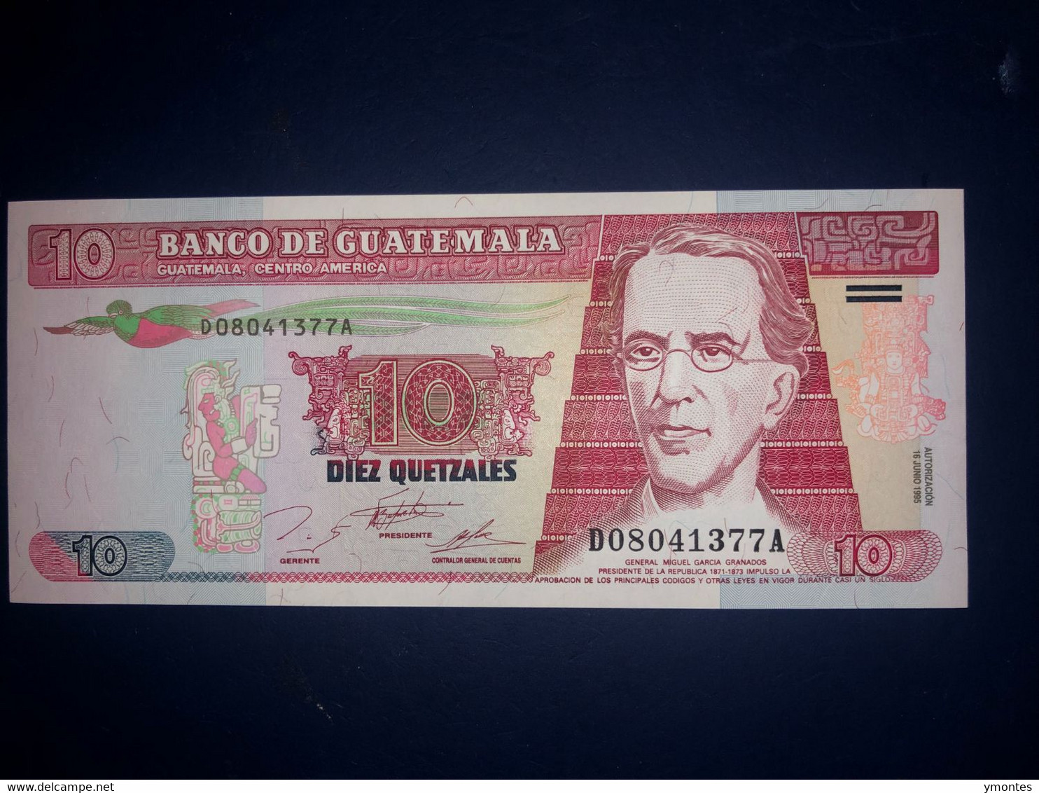 Uncirculated Guatemala Banknote 10 Quetzales P89 ( 06/16/1995) - Guatemala