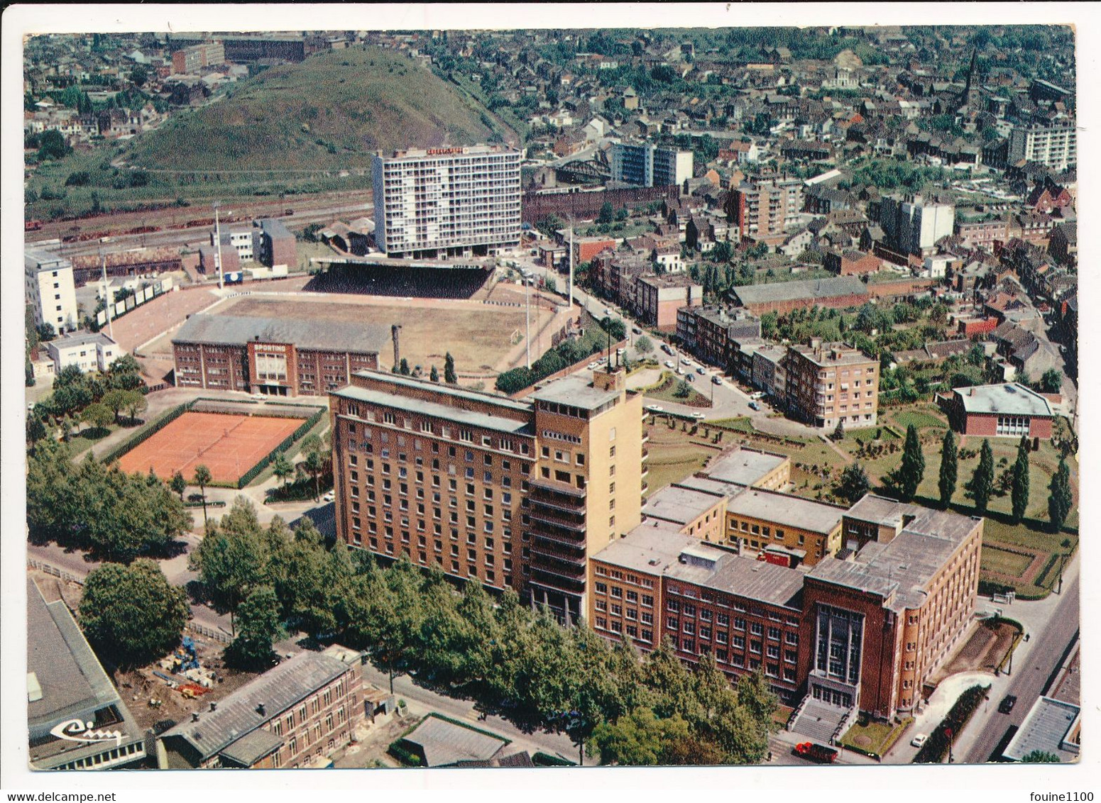 Carte ( Format 15 X 10,5 Cm ) CHARLEROI Vue Aérienne ( Stade / Tennis ) - Charleroi