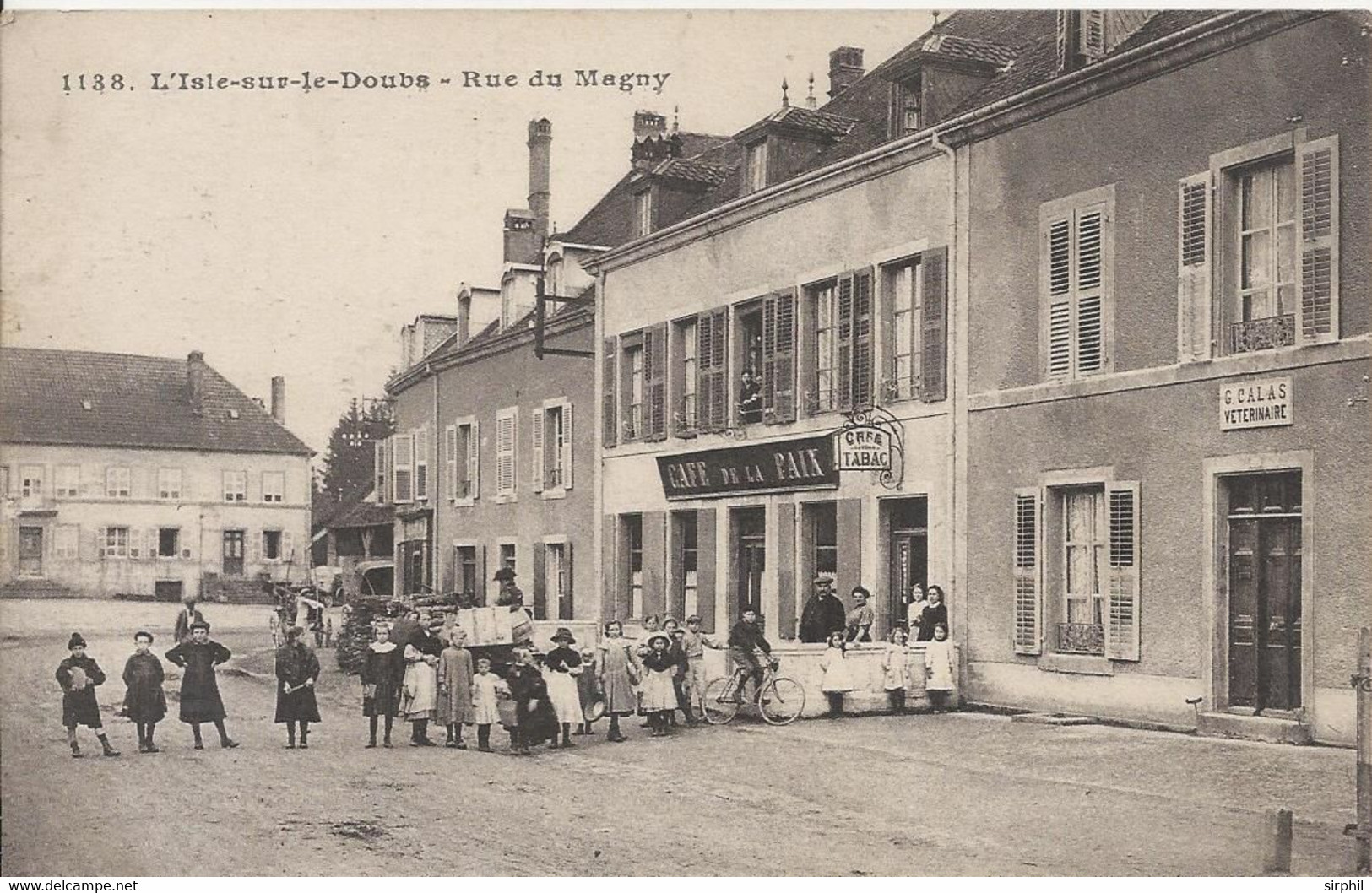 Carte Postale Ancienne De L'Isle Sur Le Doubs La Rue Magny - Isle Sur Le Doubs